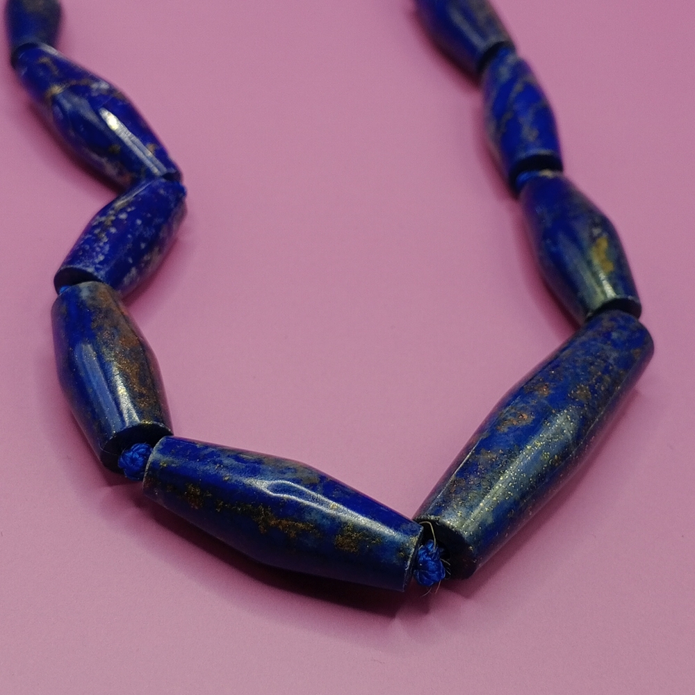 NEW Elegant Blue Lapis Lazuli Beaded Necklace